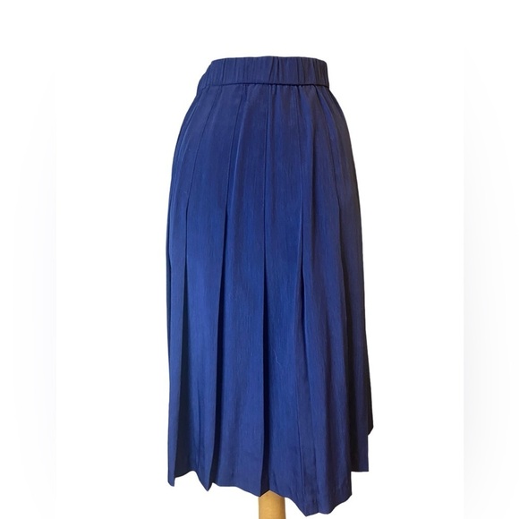 Vintage S.G Sport Collection Navy Blue Pleated Skirt - Picture 4 of 13